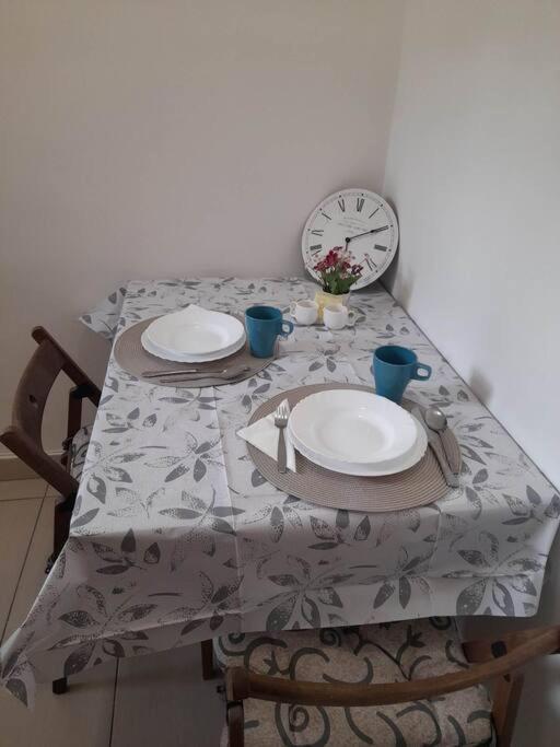 Always A Huge Sale! Apartament *