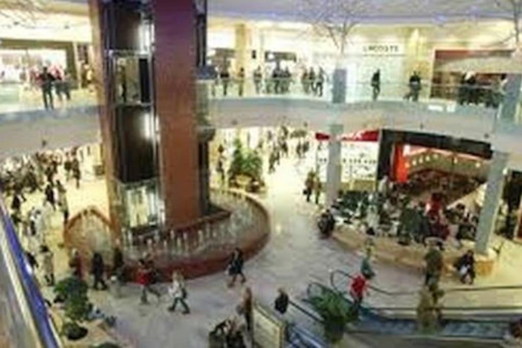 Always A Huge Sale! Apartament *