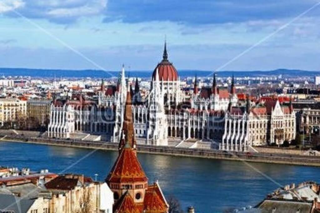 Apartament Always A Huge Sale! Budapeszt